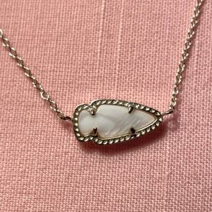 Discontinued Kendra Scott necklace Gold White